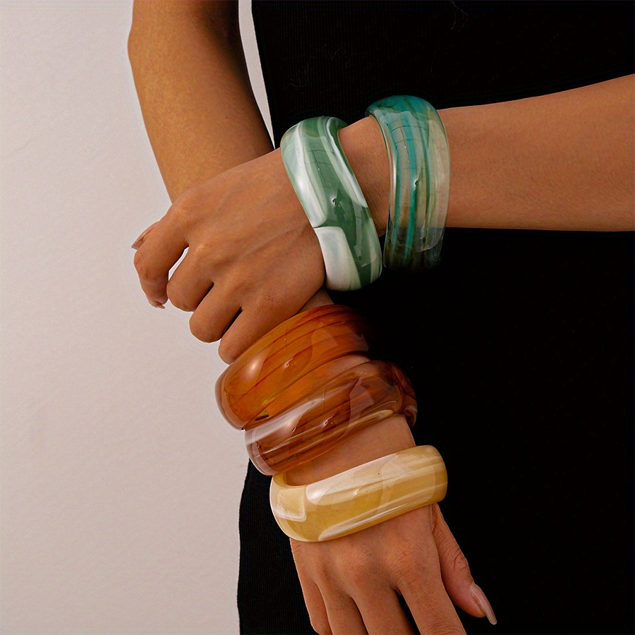 Irregular Resin Gradient Wave Bracelet for Women
